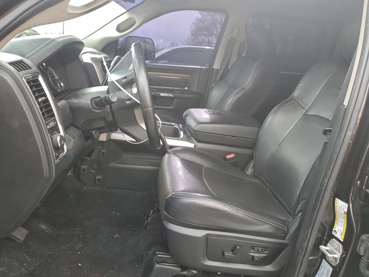 Ram 2500 Laramie Image 3
