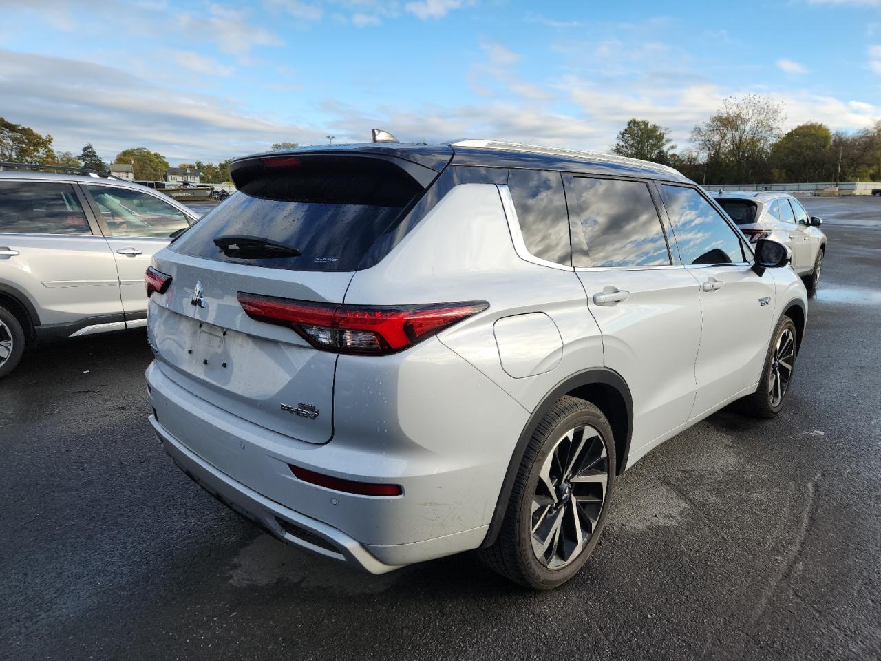 Mitsubishi Outlander Sel Image 5