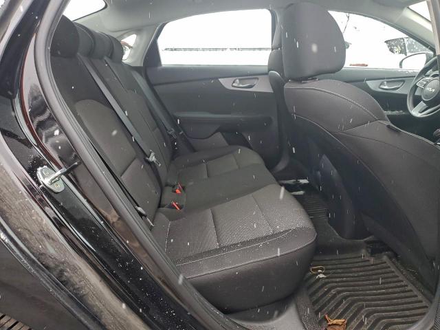 Kia Forte Lx Image 8