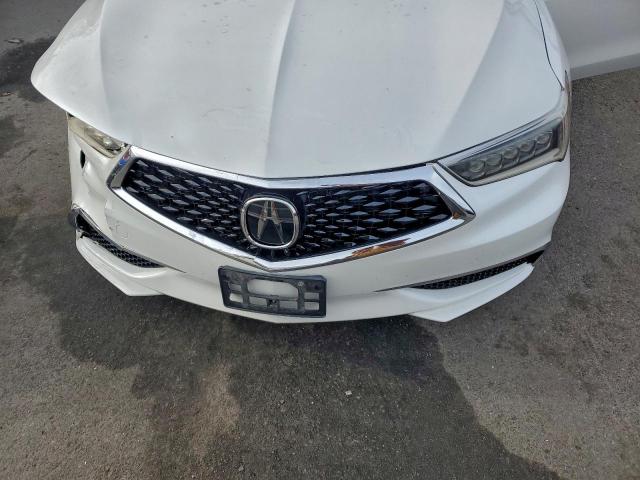 Acura TLX Image 7