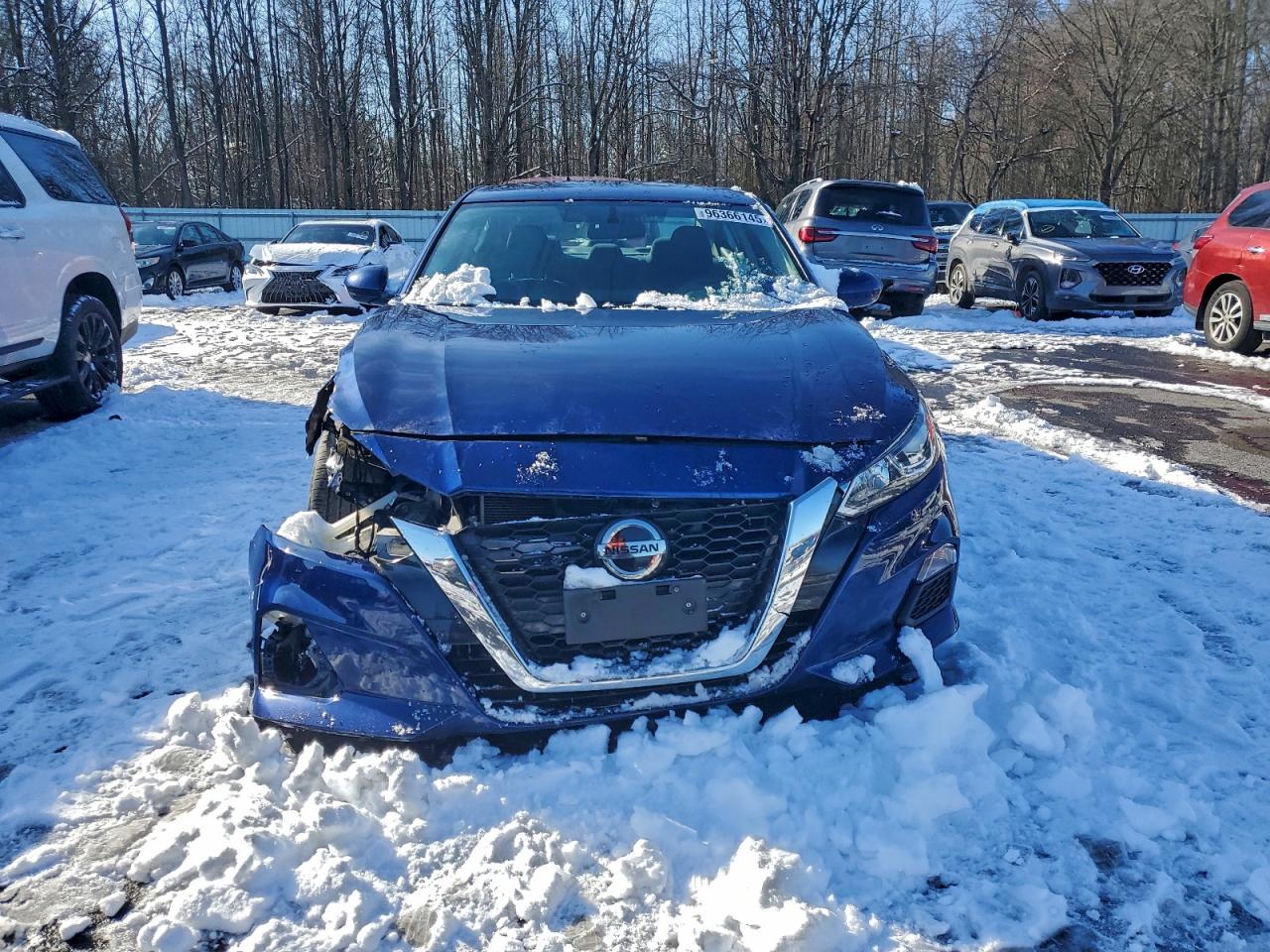 Nissan Altima S Image 2