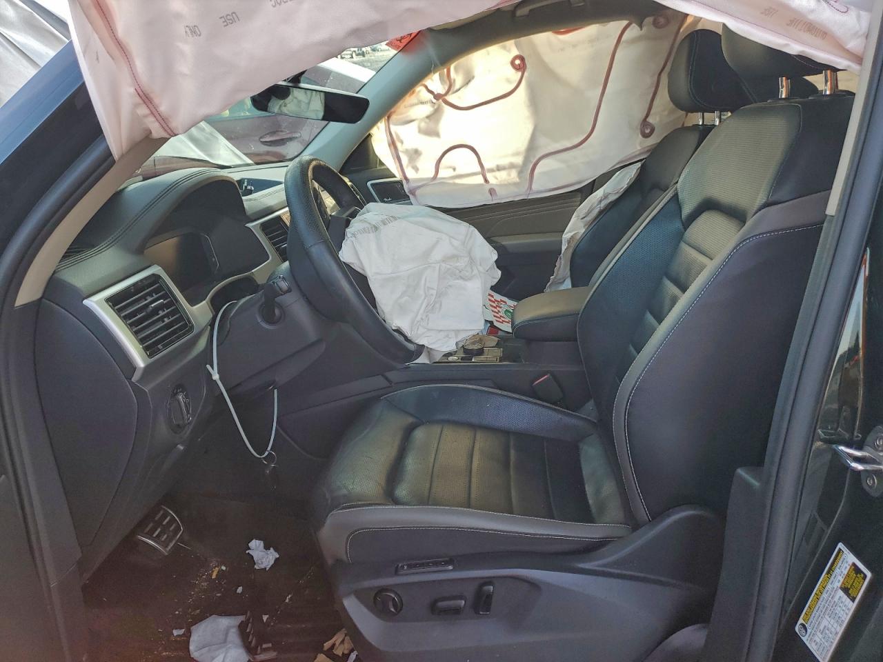 Volkswagen Atlas Sel Premium R-line Image 10