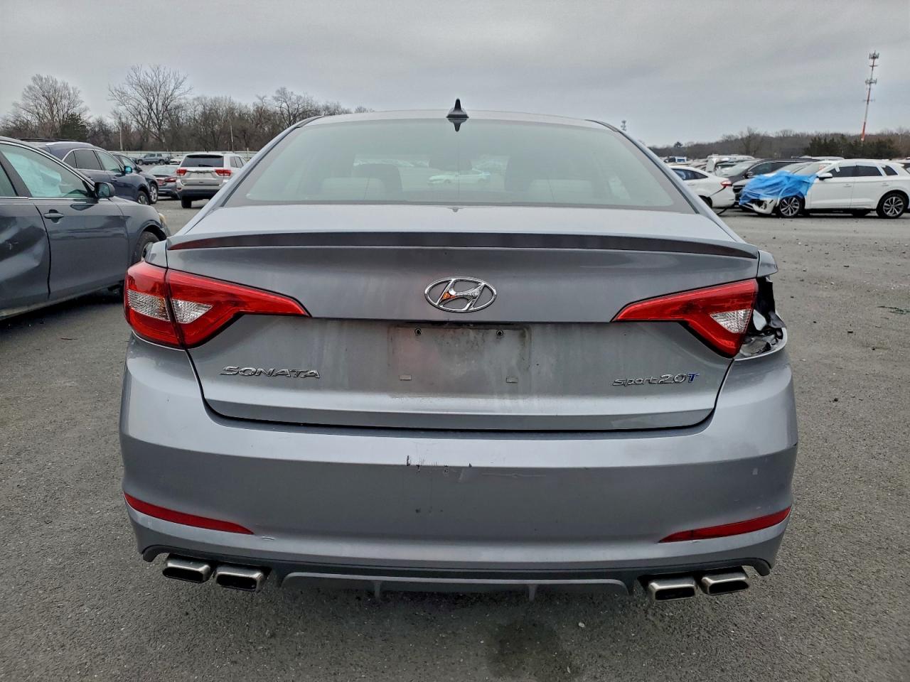 Hyundai SONATA Sport Image 2