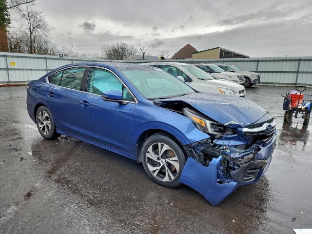 Subaru Legacy Premium Image 4