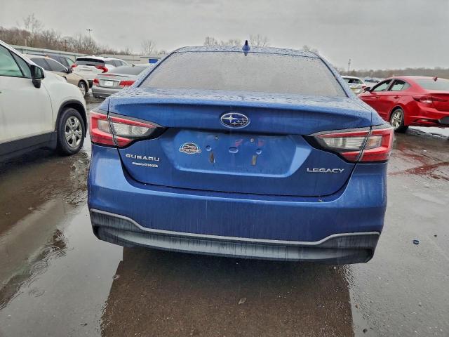 Subaru Legacy Premium Image 6