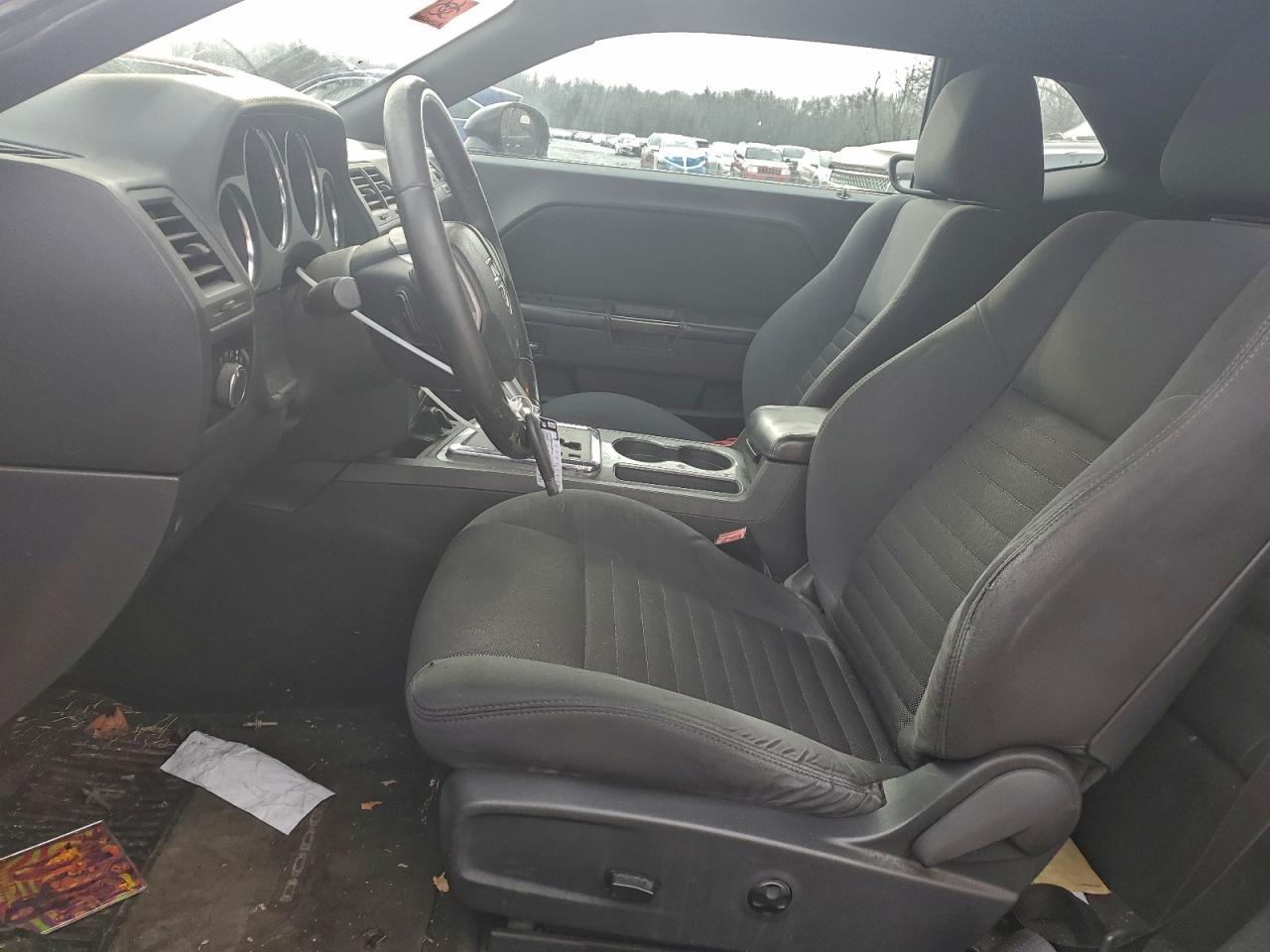 Dodge Challenger Sxt Image 9