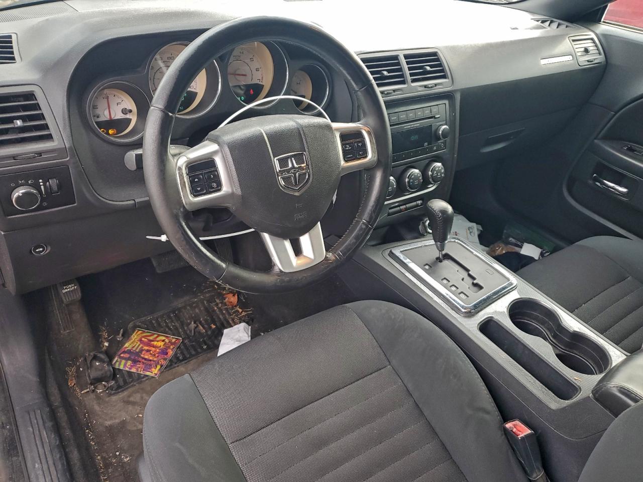 Dodge Challenger Sxt Image 2