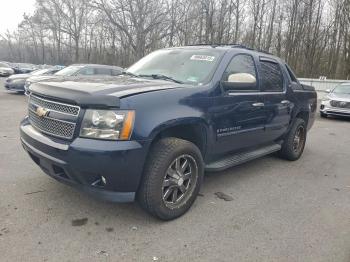  Salvage Chevrolet Avalanche