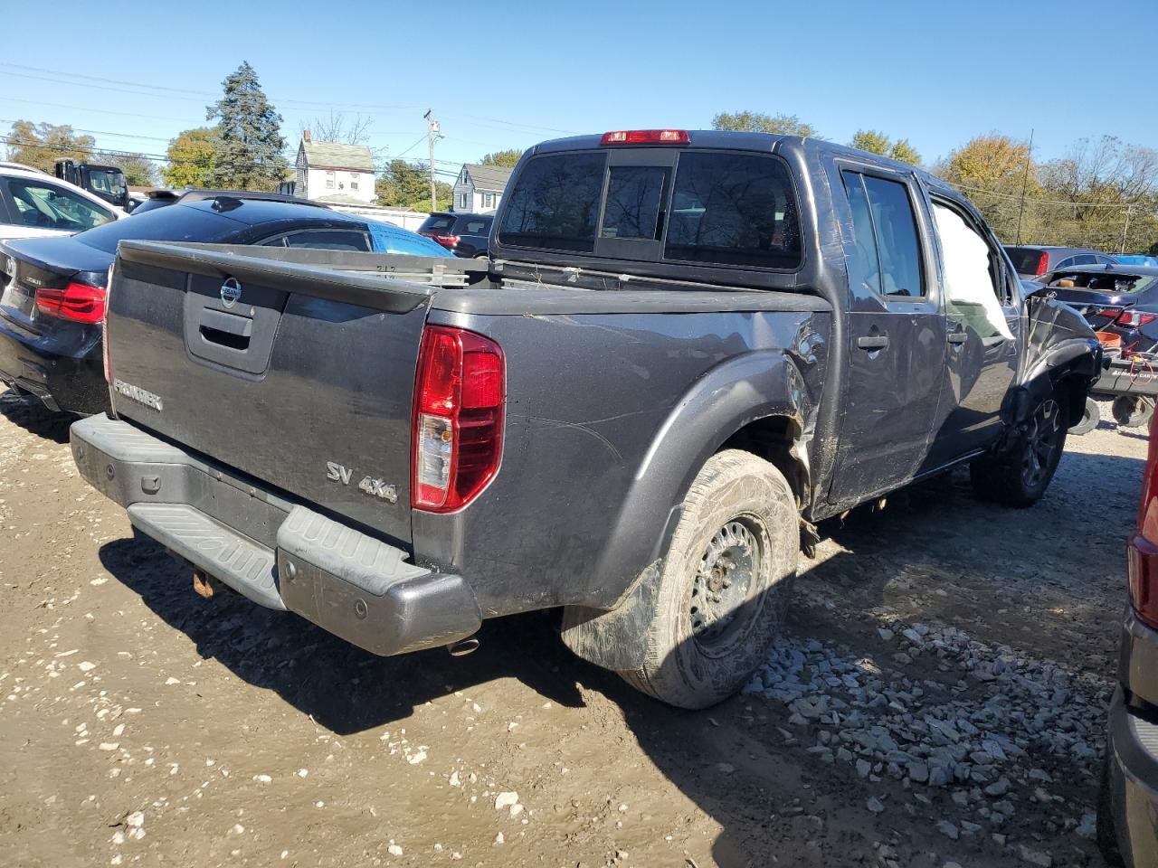 Nissan Frontier S Image 12