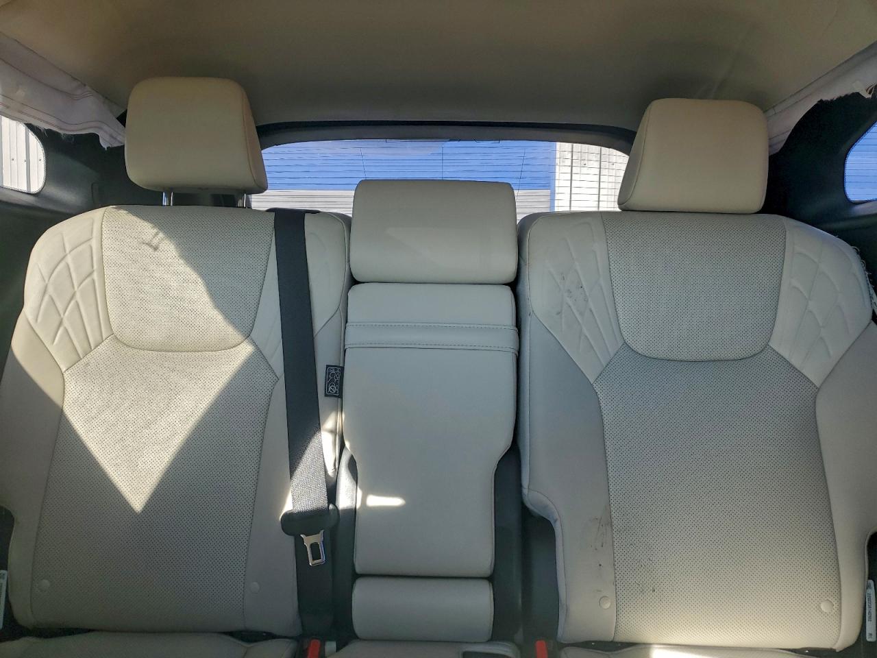 Lexus RX 350 Base Image 9