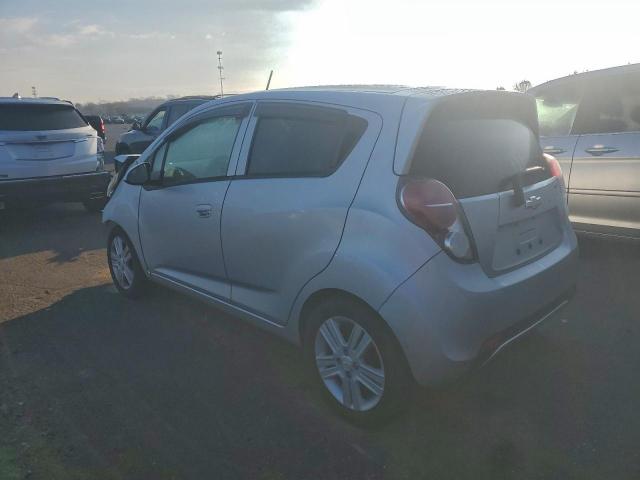 Chevrolet Spark 1lt Image 5