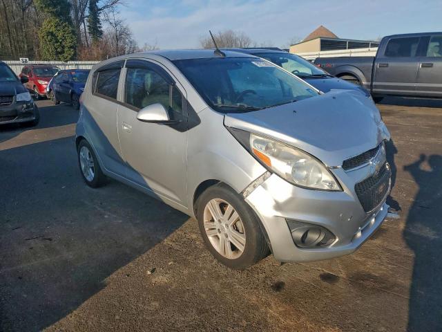 Chevrolet Spark 1lt Image 9