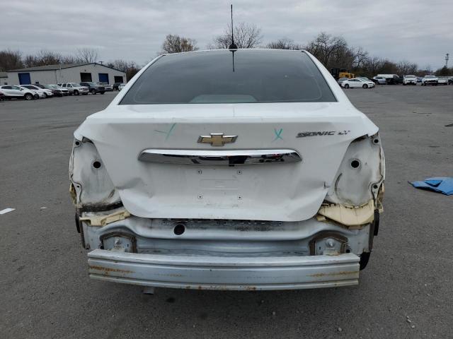 Chevrolet Sonic Lt Image 5