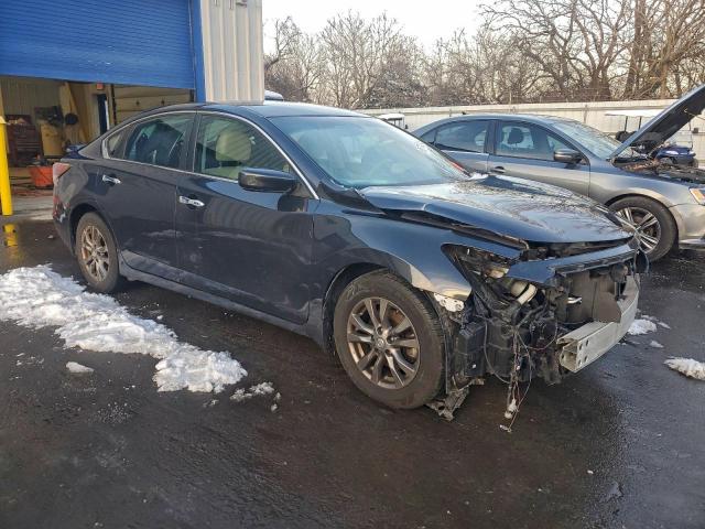 Nissan Altima 2.5 Image 4