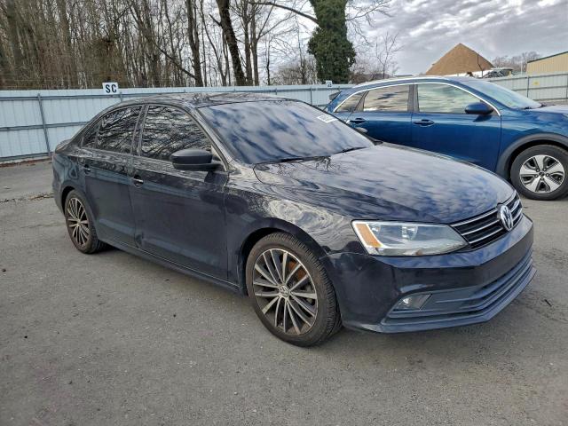 Volkswagen Jetta Sport Image 10