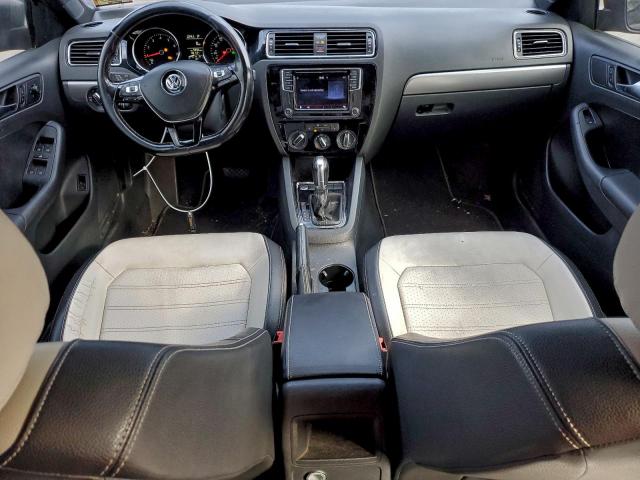 Volkswagen Jetta Sport Image 6