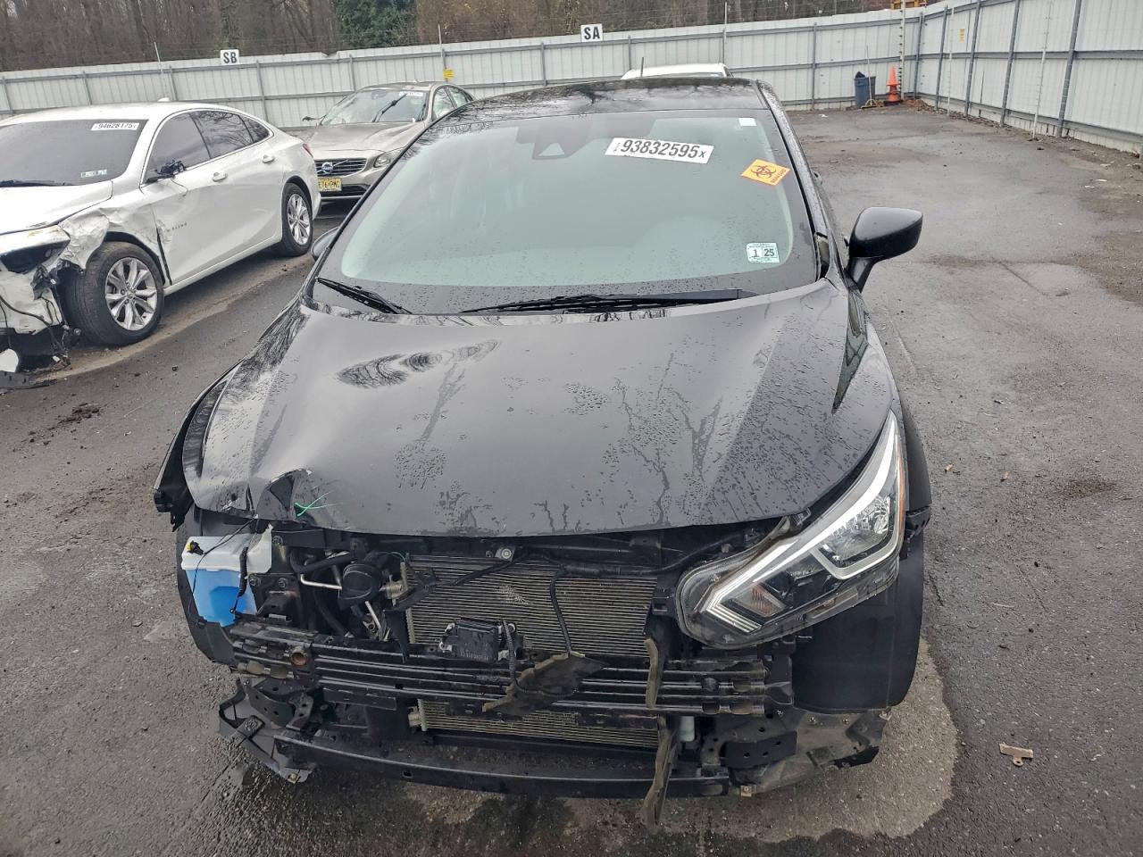 Nissan Versa S Image 6