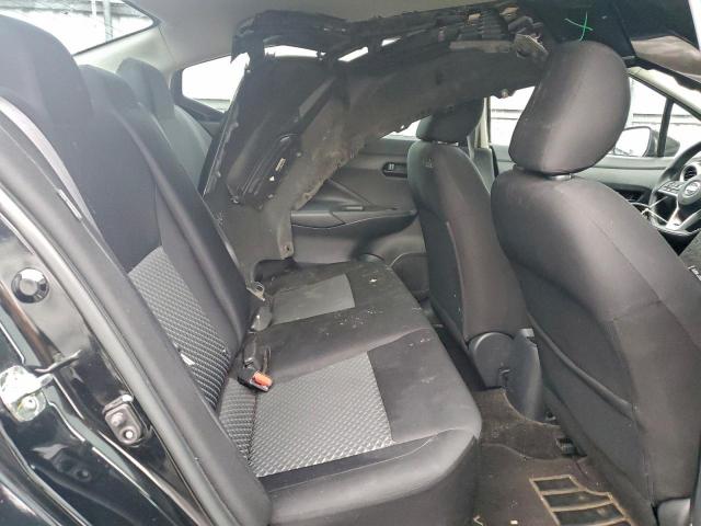 Nissan Versa S Image 11