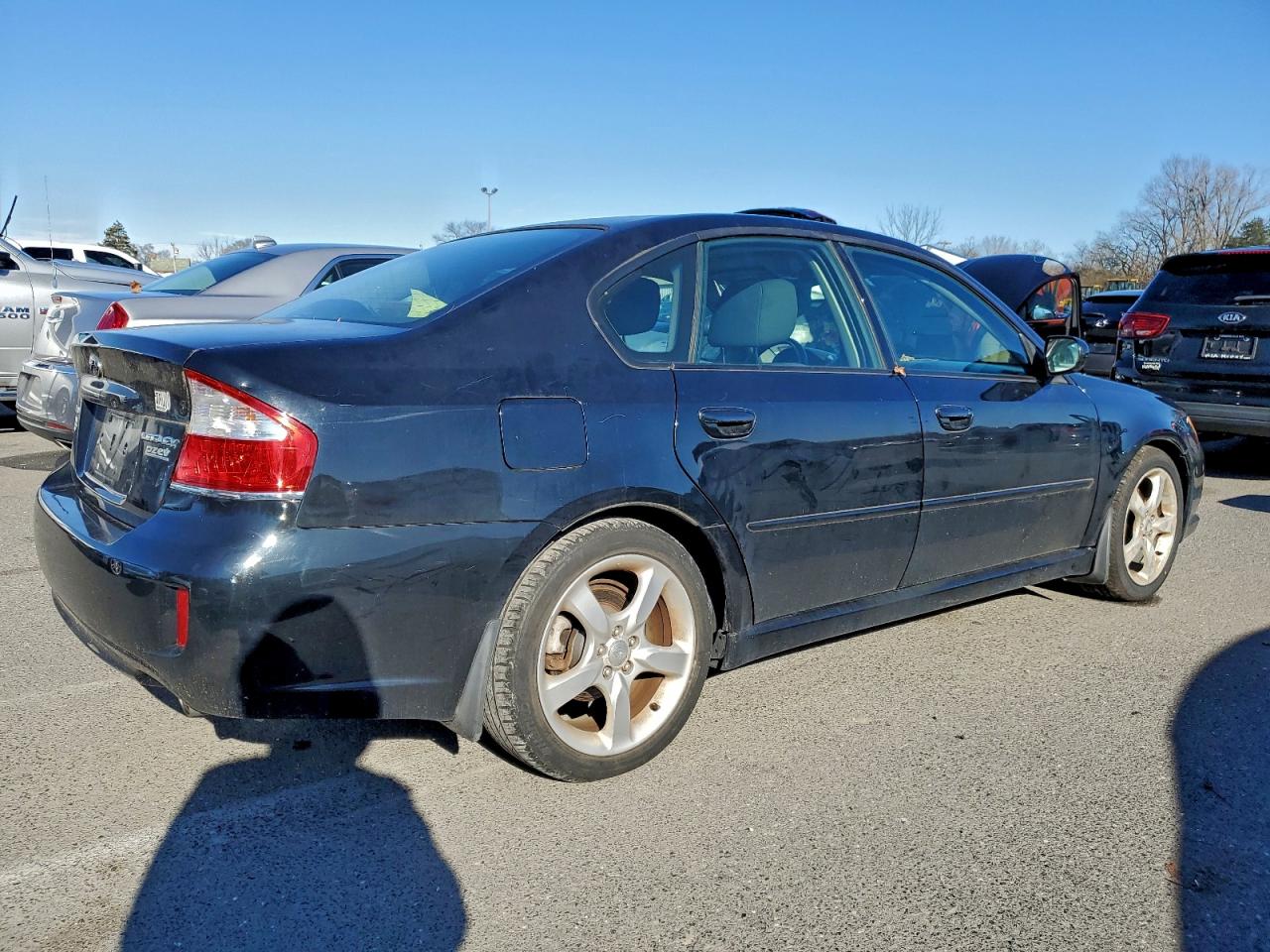 Subaru Legacy 2.5i Image 4