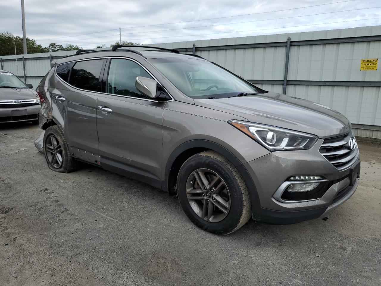 Hyundai SANTA FE Image 4