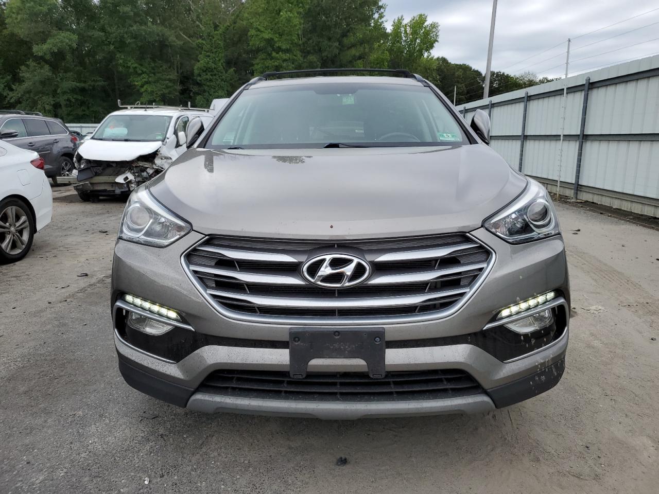 Hyundai SANTA FE Image 3