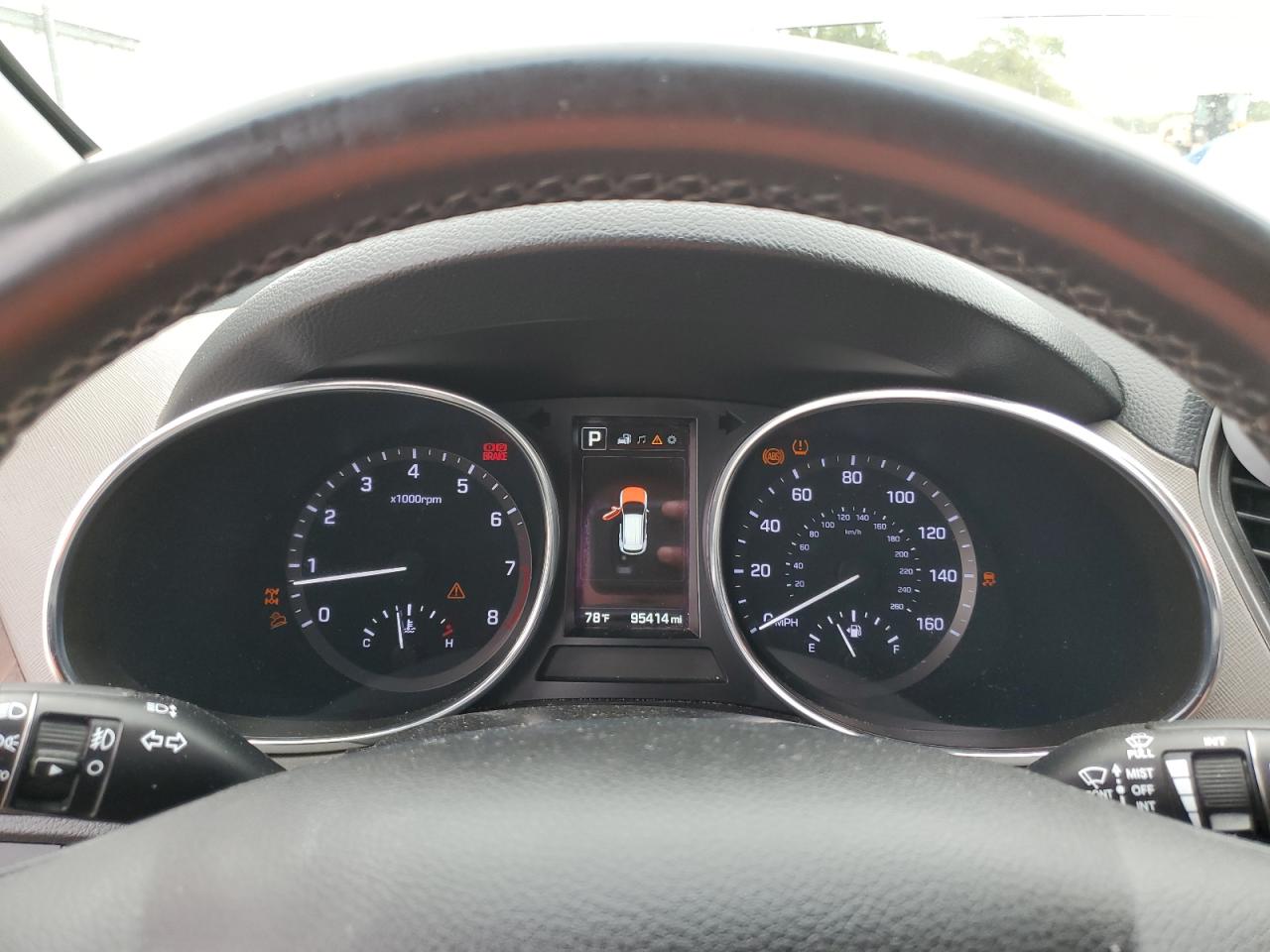 Hyundai SANTA FE Image 8