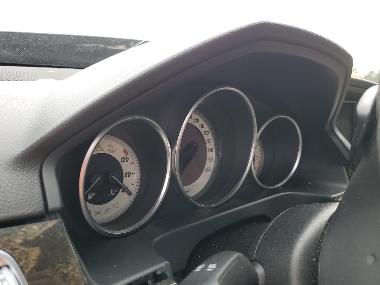 Mercedes-Benz E-Class 350 4matic Image 12