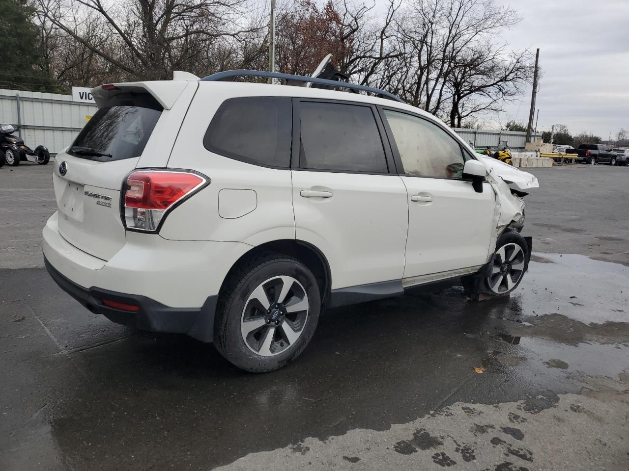 Subaru Forester 2.5i Premium Image 11
