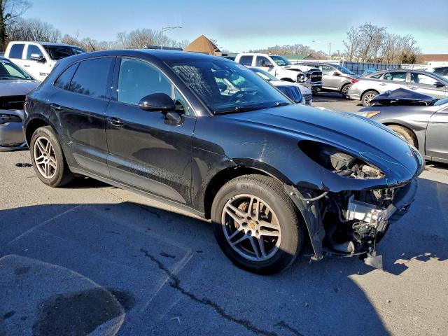 Porsche Macan Image 2