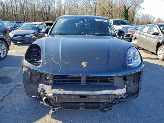 Porsche Macan Image 4