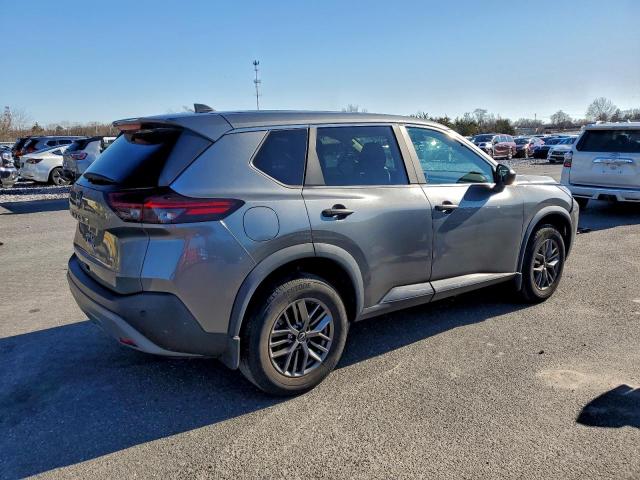 Nissan Rogue S Image 2