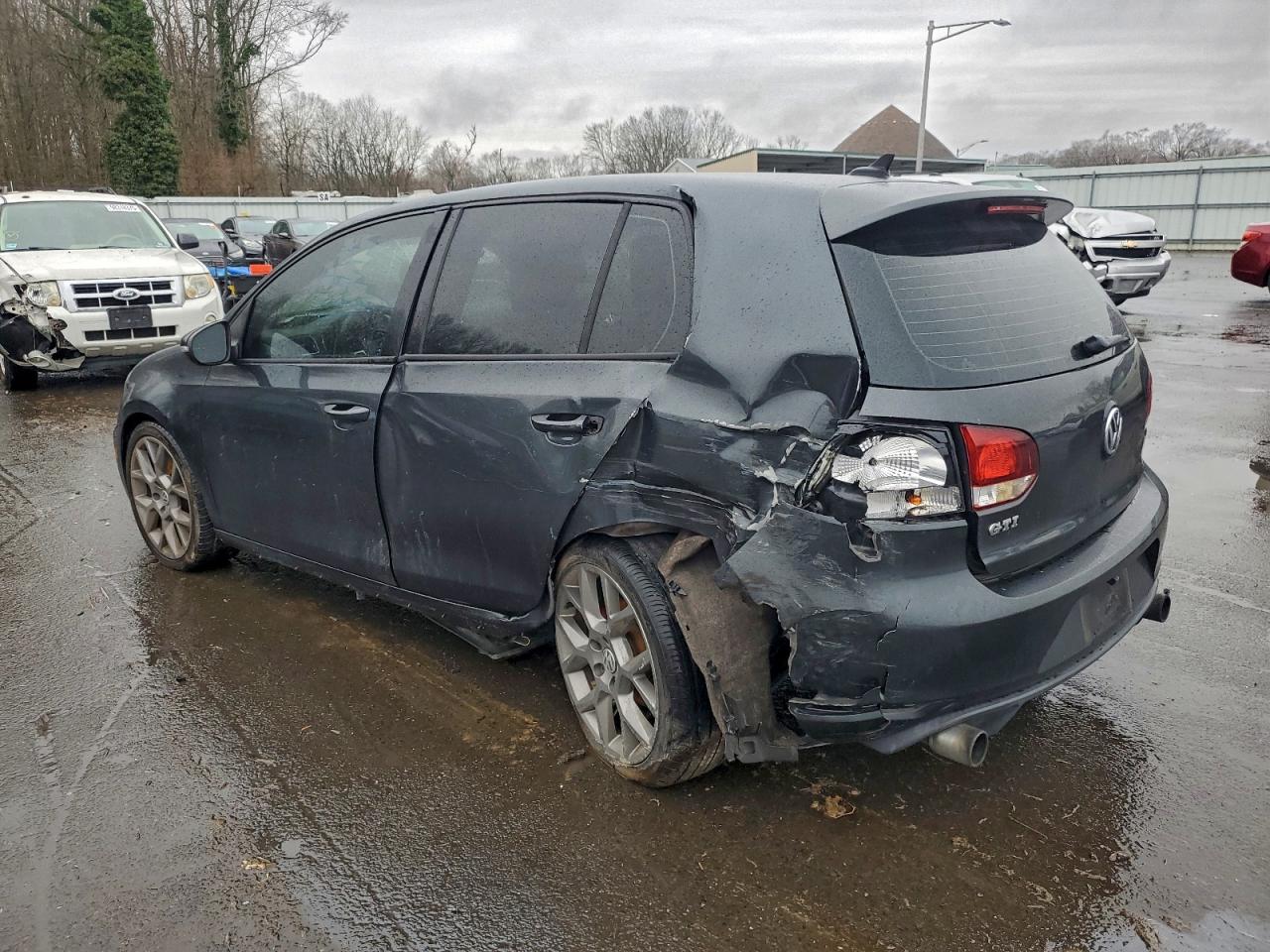 Volkswagen GTI Image 12