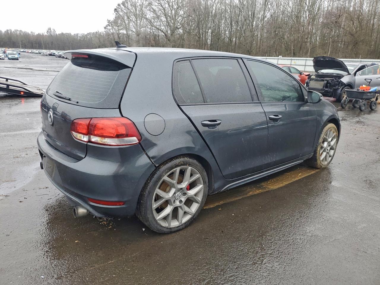 Volkswagen GTI Image 3