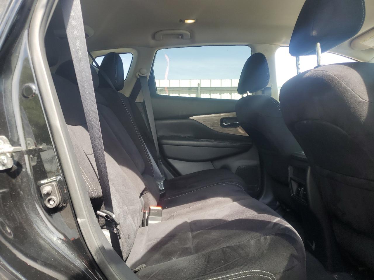 Nissan Murano S Image 9