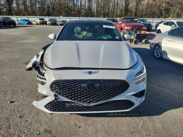 Genesis G70 Base Base Image 9