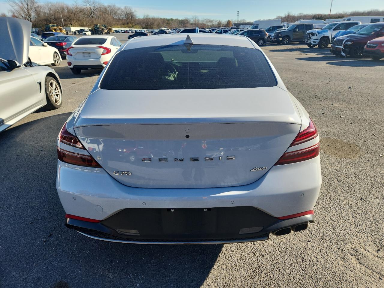 Genesis G70 Base Base Image 7