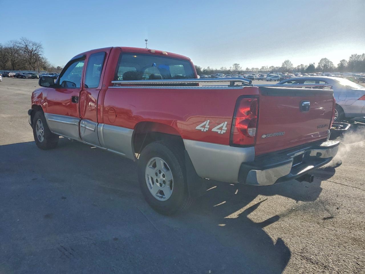 Chevrolet Silverado K1500 Image 2