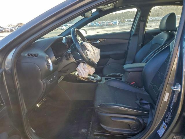 Kia Forte Gt Line Image 8