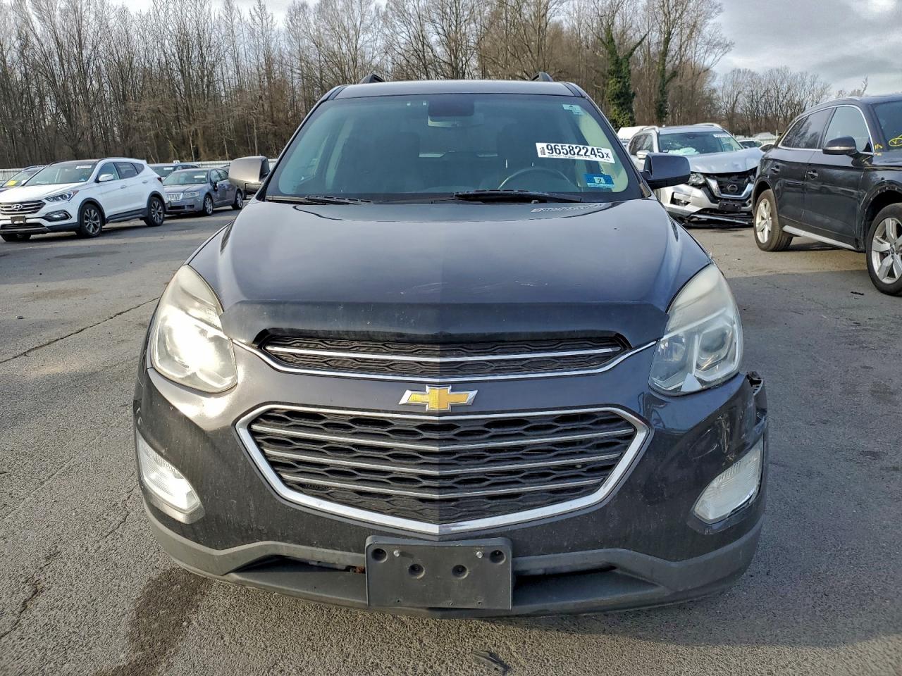 Chevrolet Equinox Lt Image 3