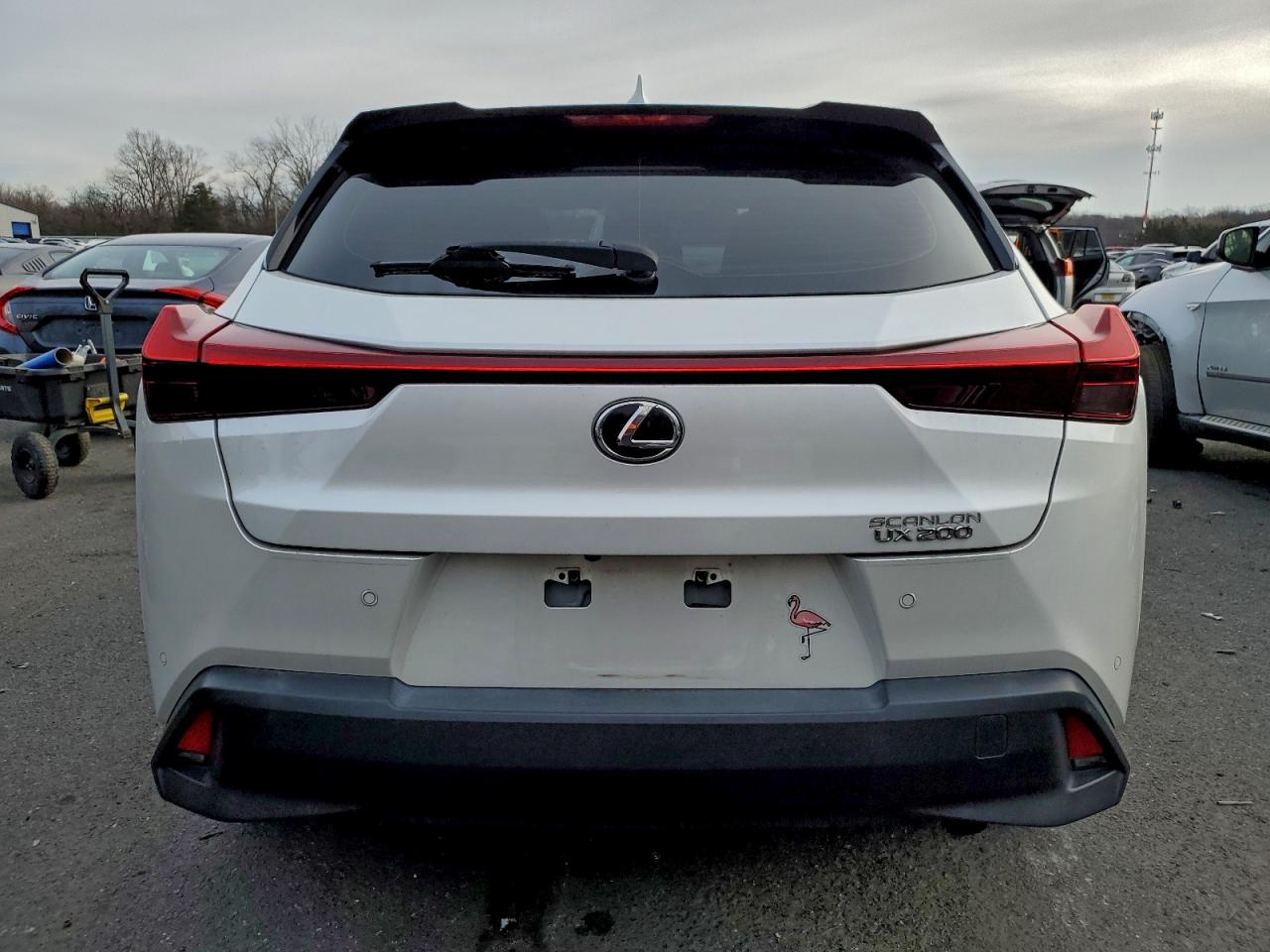 Lexus Ux 200 Image 7