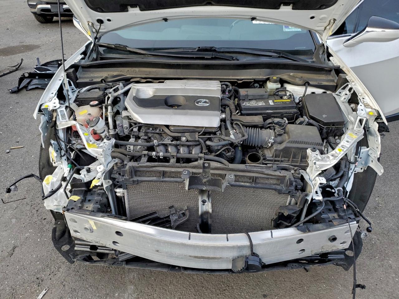 Lexus Ux 200 Image 10