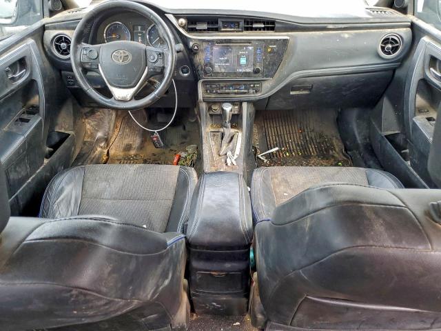 Toyota Corolla L Image 10