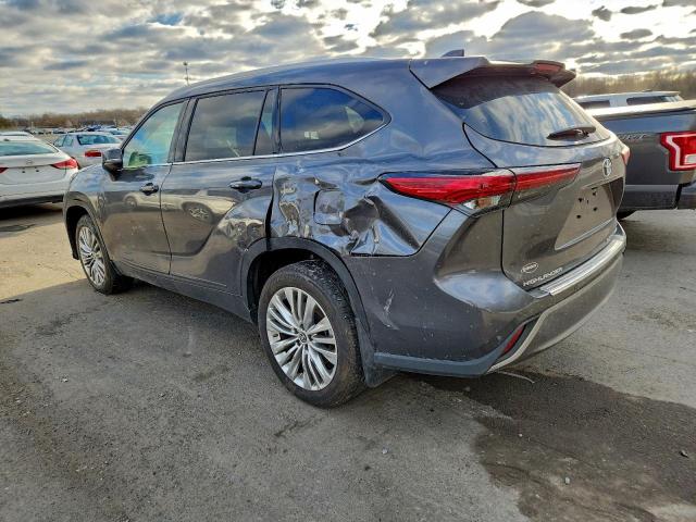 Toyota Highlander Le Image 2