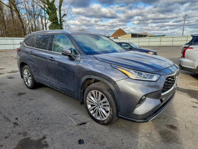 Toyota Highlander Le Image 13